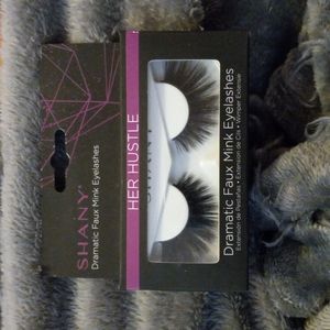 Shany Mink Eyelashes